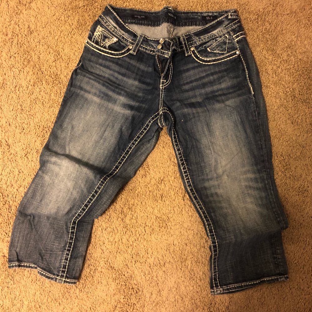 Capri pants